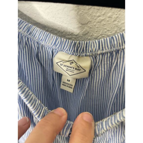 St. John’s Bay Blue White Striped Top sz Medium Off Shoulder Flare Sleeve Blouse - Picture 3 of 5